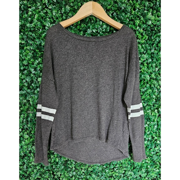 FREE WHEN ADDED TO BUNDLE Navy Girls 3/4 quarter sleeve top - Picture 1 of 2